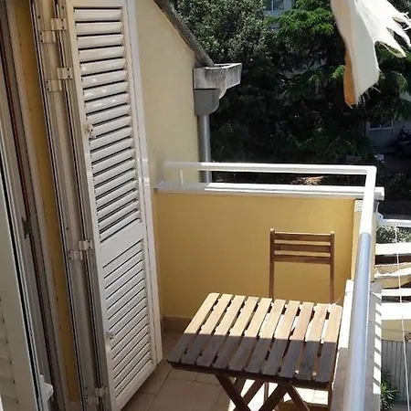 Jana Apartment