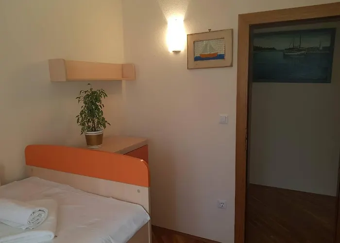 Jana Ντουμπρόβνικ